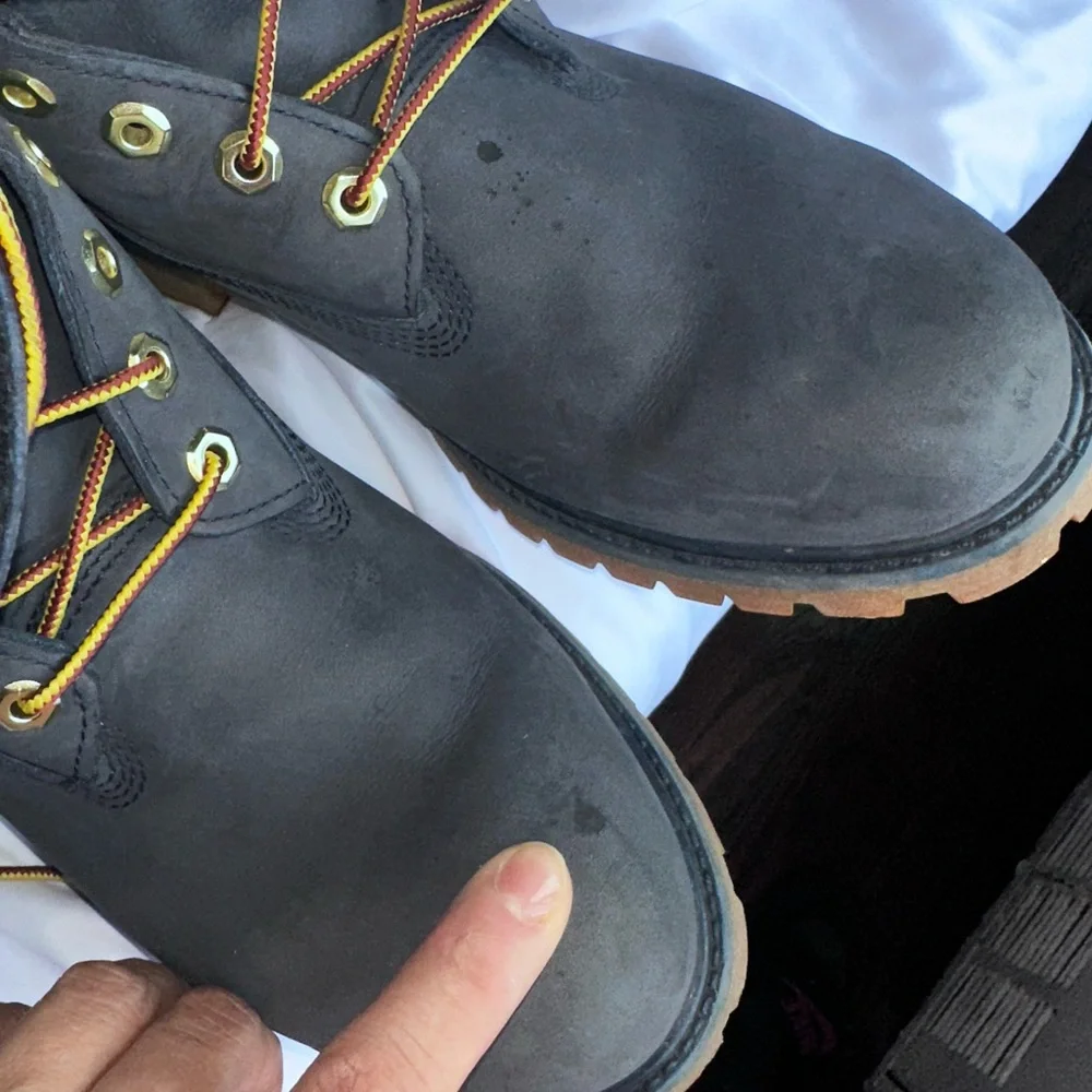 TIMBERLAND 6 INCH PREMIUM WATERPROOF NUBUCK BOOTS - Picture 10 of 10